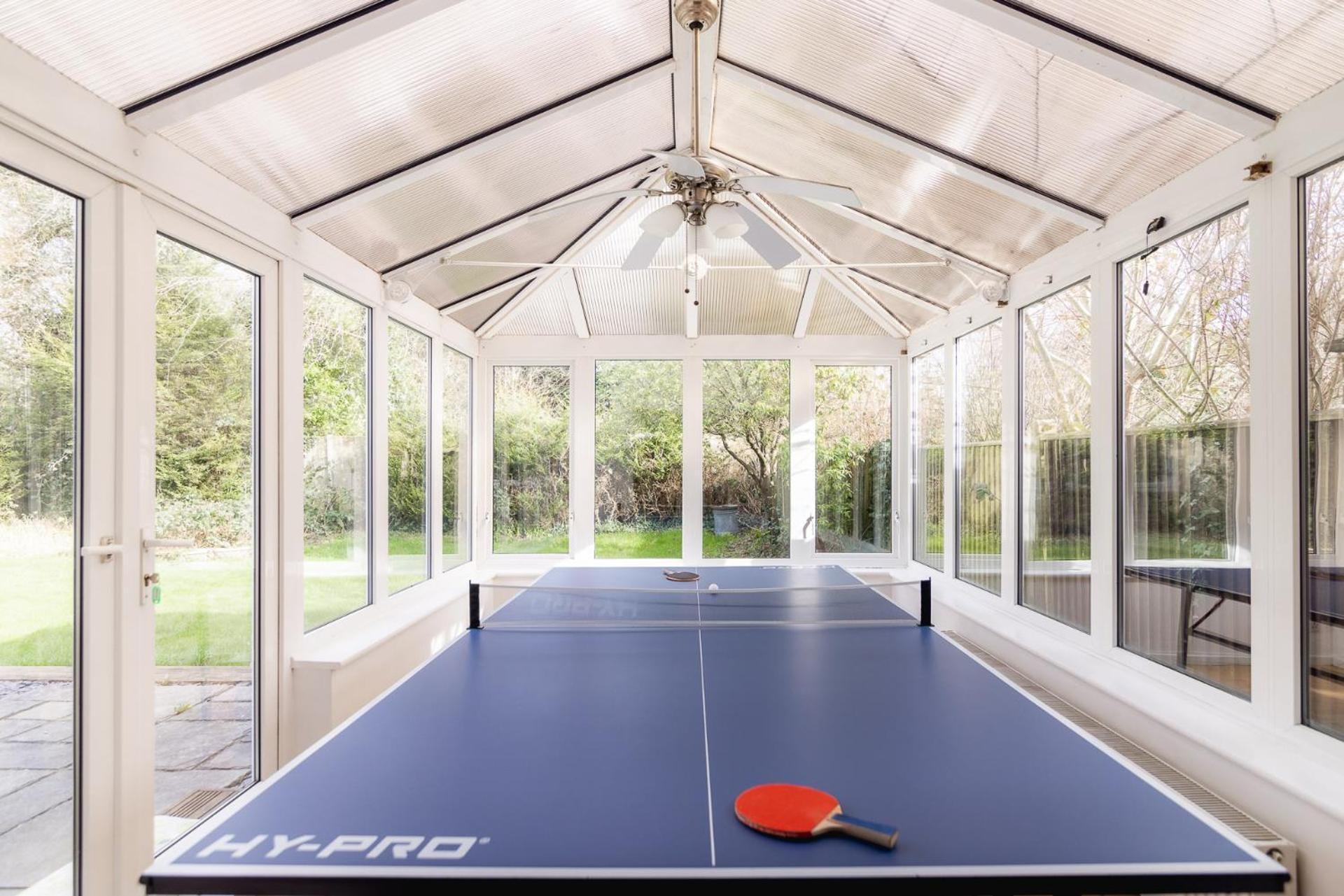Ping-Pong Paradise クローリー エクステリア 写真